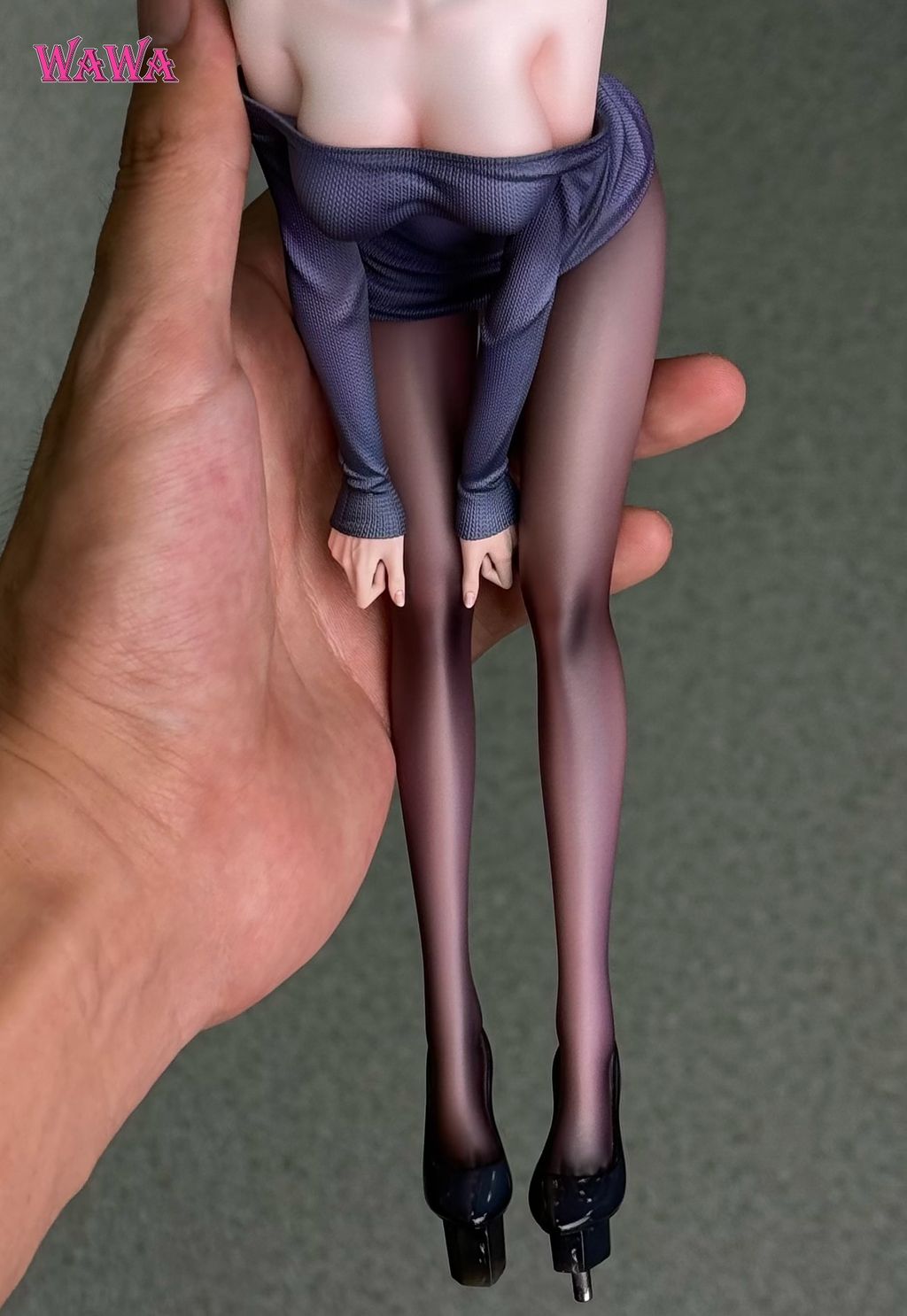 136992