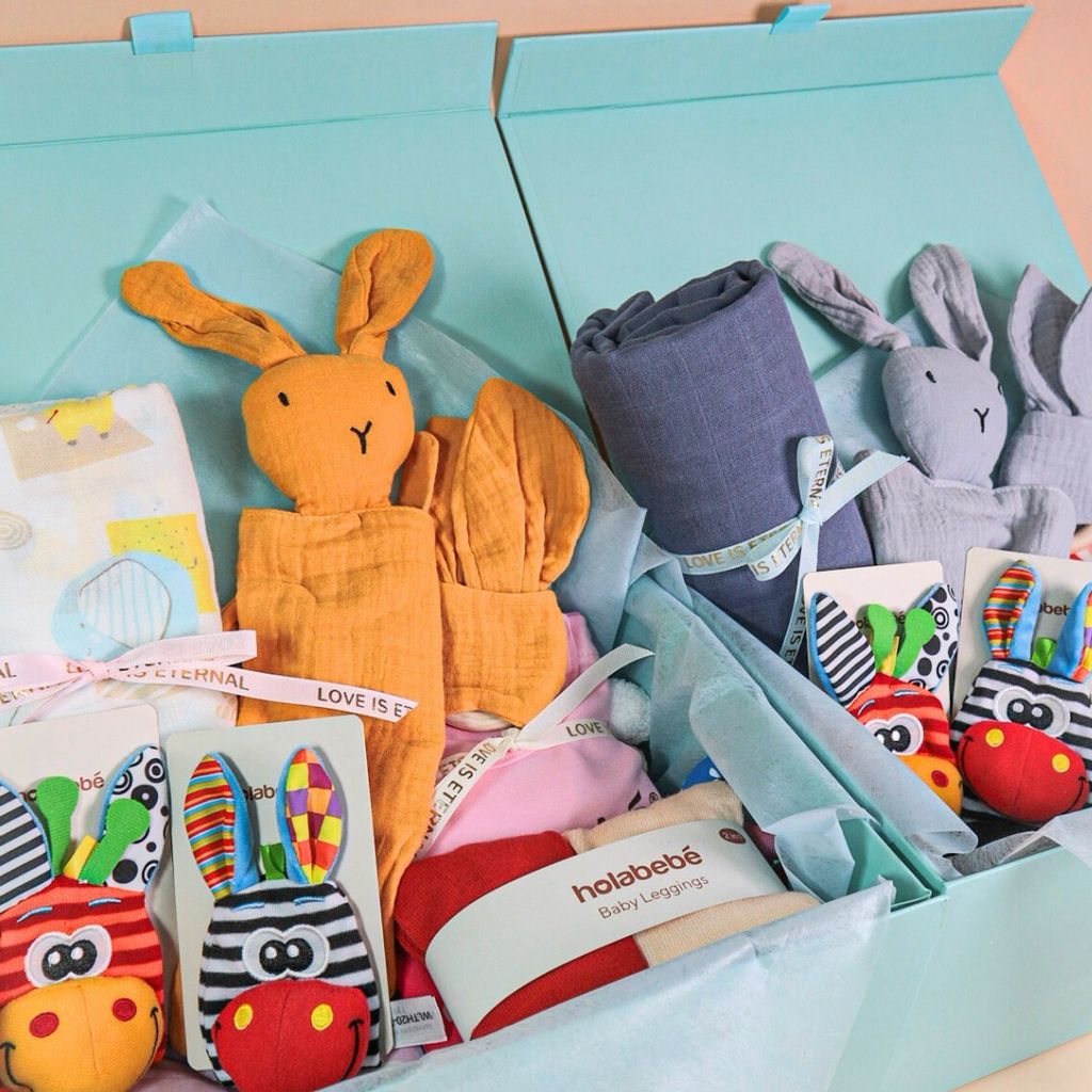 Holabebe Sweet Bunny 8-in1 Baby Gift Box | Unisex & Bunny Theme8