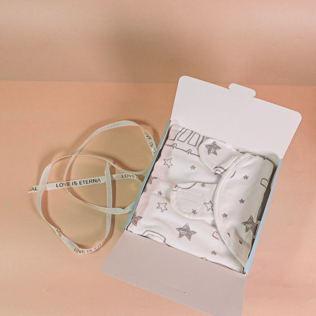 Holabebe Newborn Hello Baby Gift Set - Swaddle Wrap6