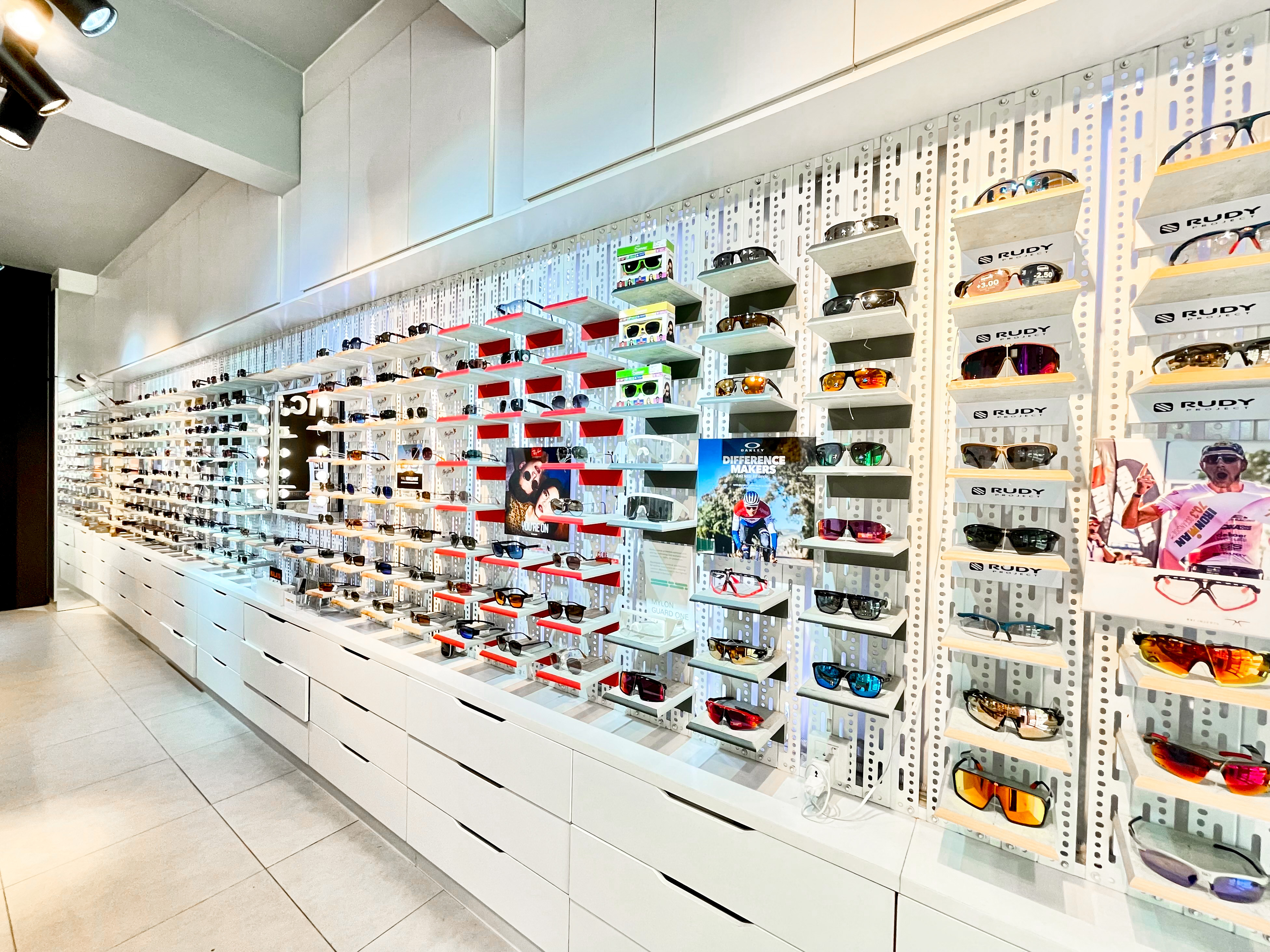MOUP Sunglass Display 4 MOUP Sunglass Display 4