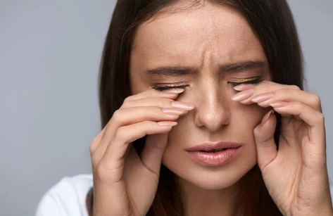What To Expect On Your First Day Of Wearing Contact Lenses best optical shop online contact lens rubbing eyes