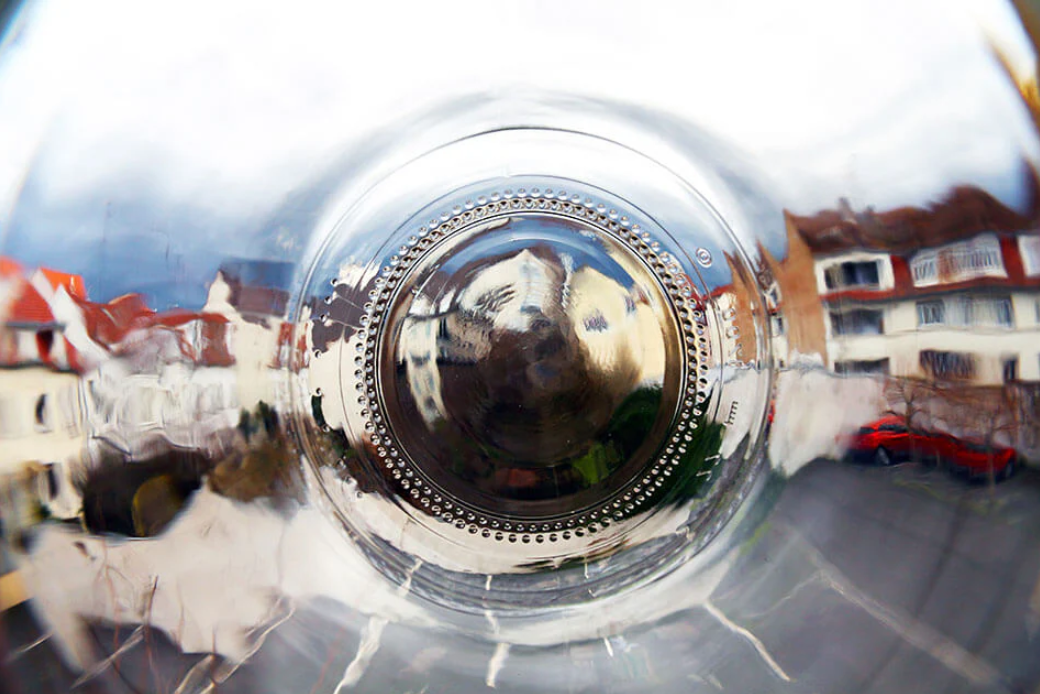Why do contact lens get blurry?