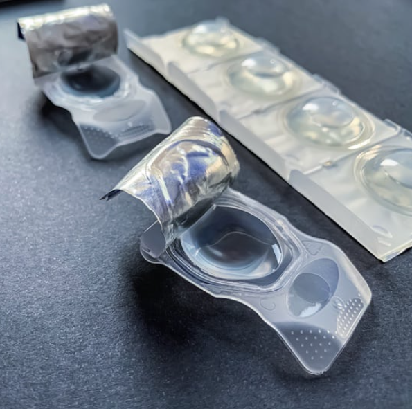 How can I get free contact lens?