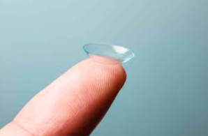 The 7 Best Contact Lenses for Dry Eyes