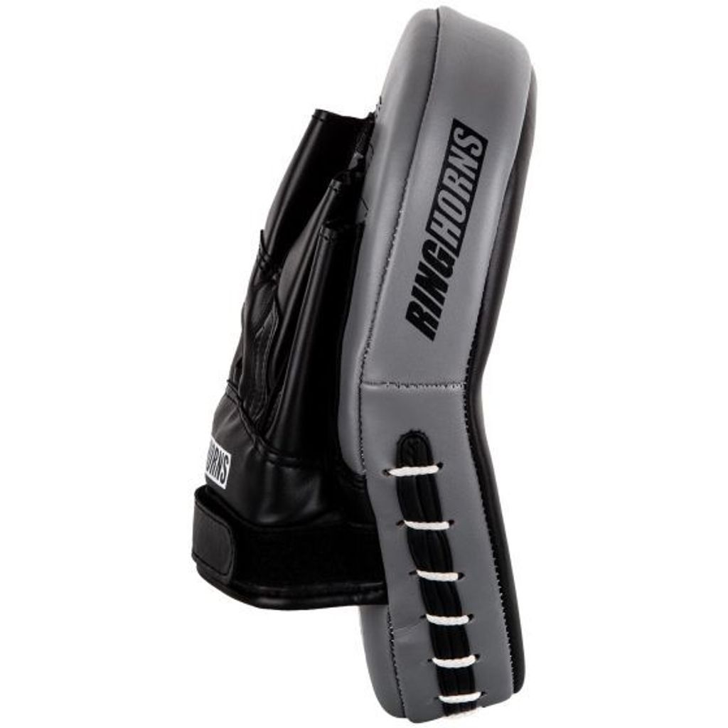 punchmitts_charger_black_1500_04_3e3c