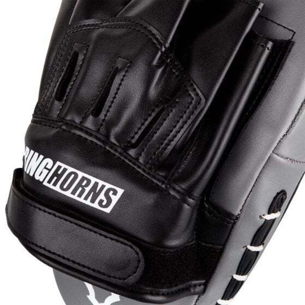 punchmitts_charger_black_1500_08_8304