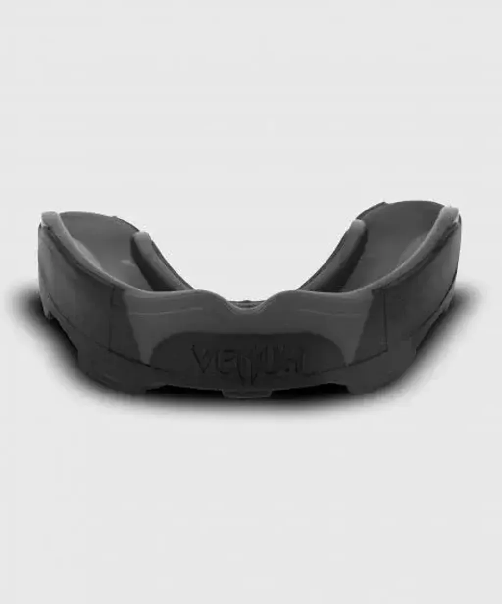 MOUTHGARD_PREDATOR_BLACK_BLACK_SD_02_13ef