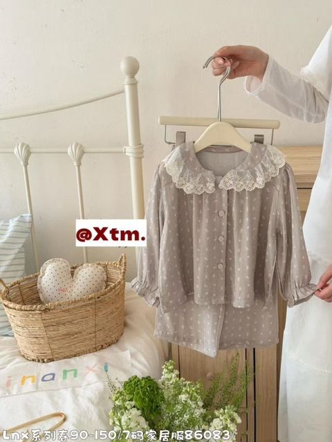 s-blob-v1-IMAGE-mGQJ285nT-g