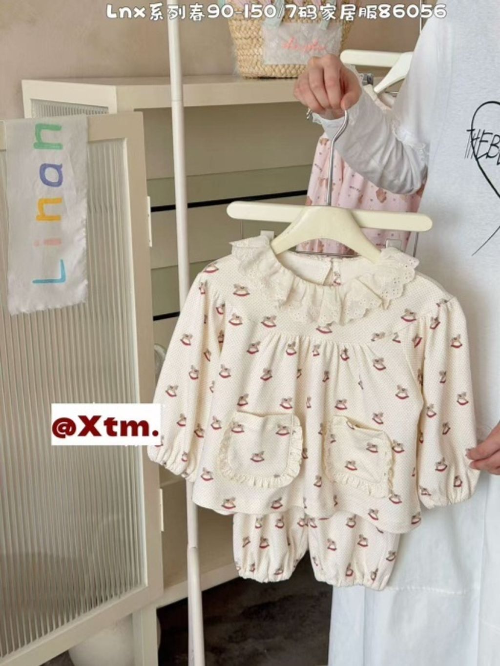 s-blob-v1-IMAGE-O98vNxWmEUo