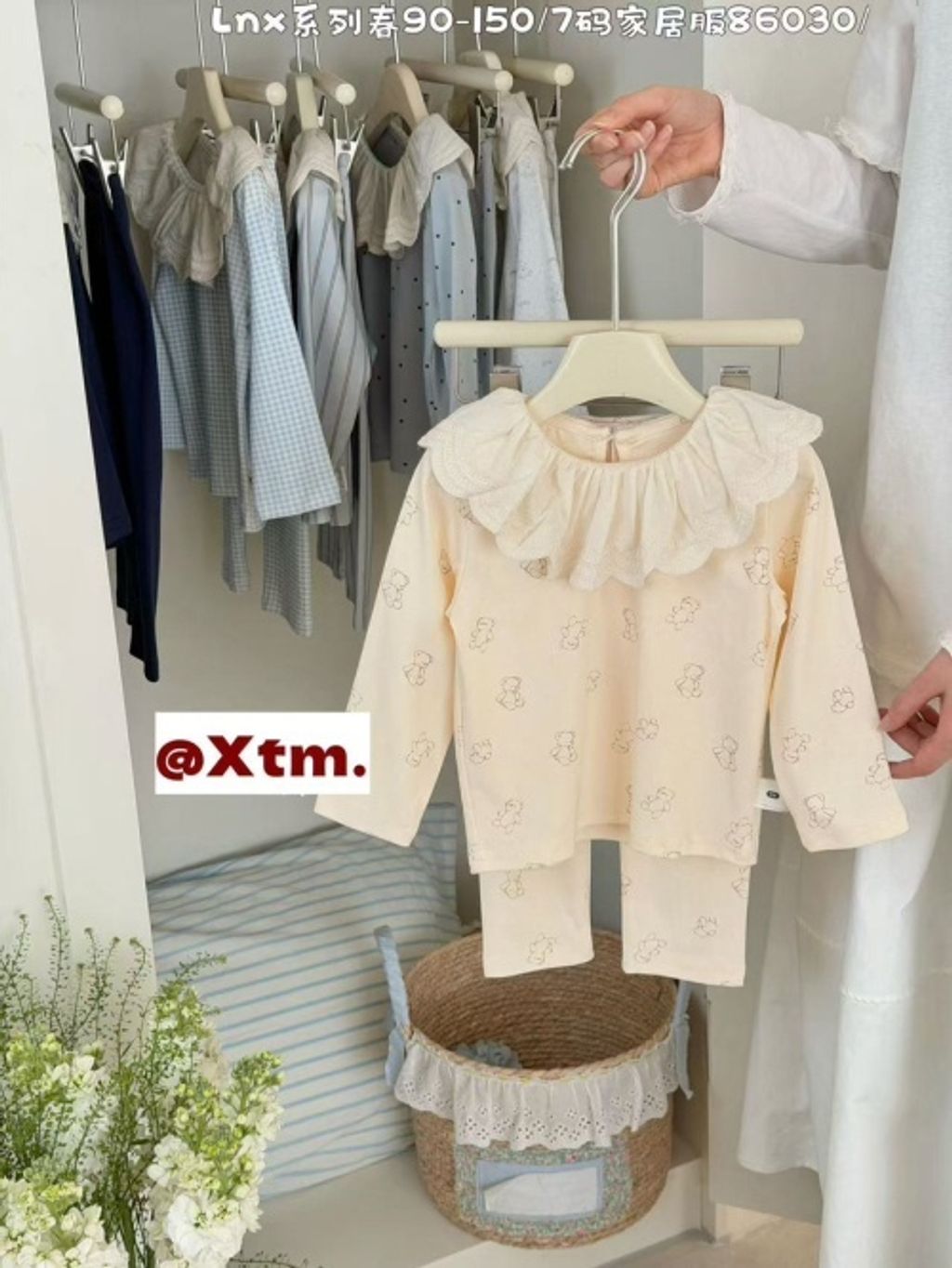 s-blob-v1-IMAGE-PgzOqwq_yuE