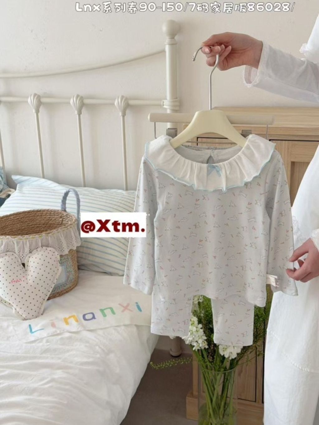 s-blob-v1-IMAGE-667zeAFD5U8