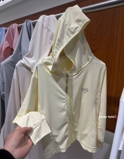 s-blob-v1-IMAGE-eSESMRDtHrM