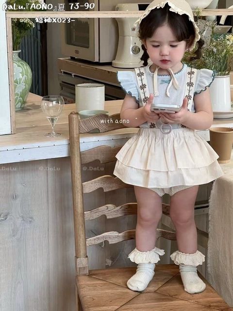 s-blob-v1-IMAGE-RQl8RcSJ-gI