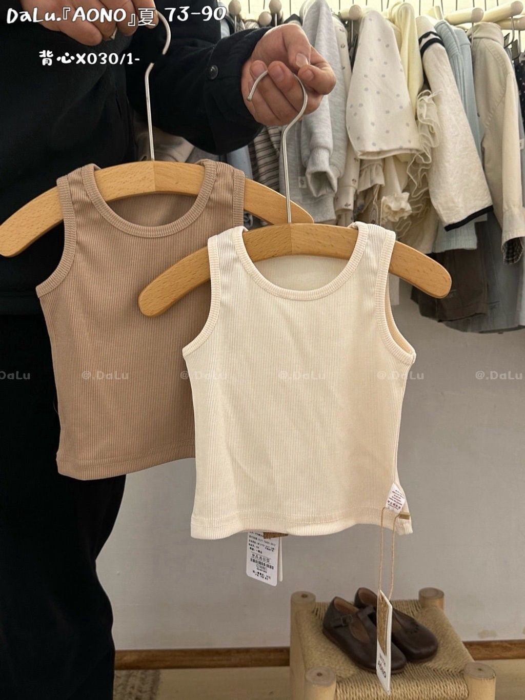 s-blob-v1-IMAGE-HtSjogurqEI