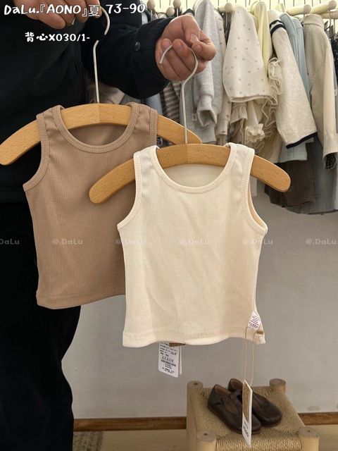 s-blob-v1-IMAGE-HtSjogurqEI