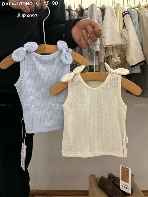 s-blob-v1-IMAGE-2pFxz9Xr67Q