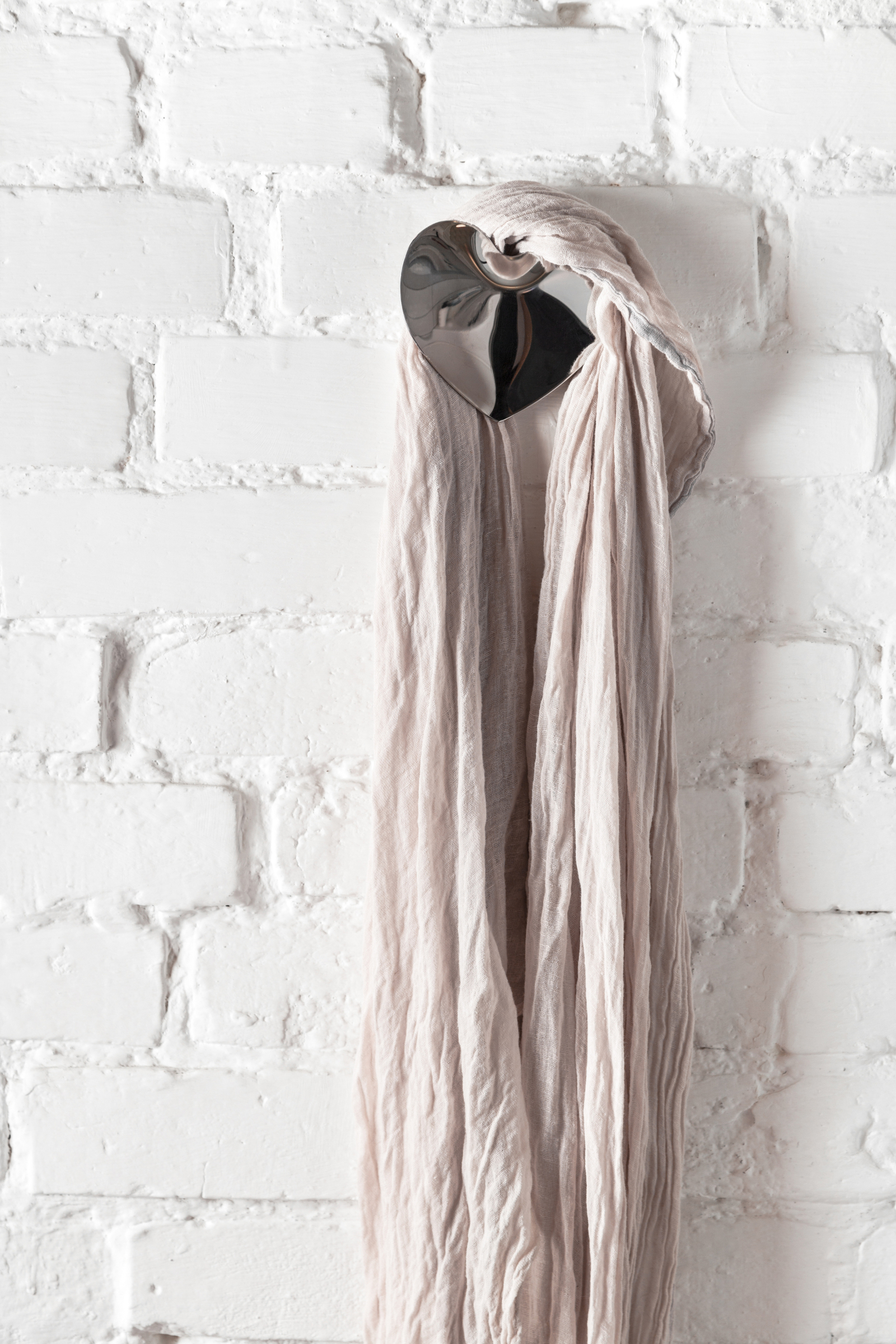 Zieta_Hot-Heart_inox_polished_Zieta_Collection_13