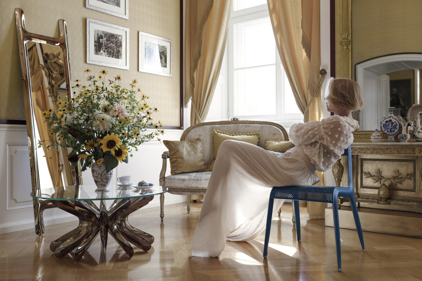 zieta_DRAB_Mirror_flamed_gold_Heat_Collection_fot._Alicja_Kielan_6___xlarge_1344_896