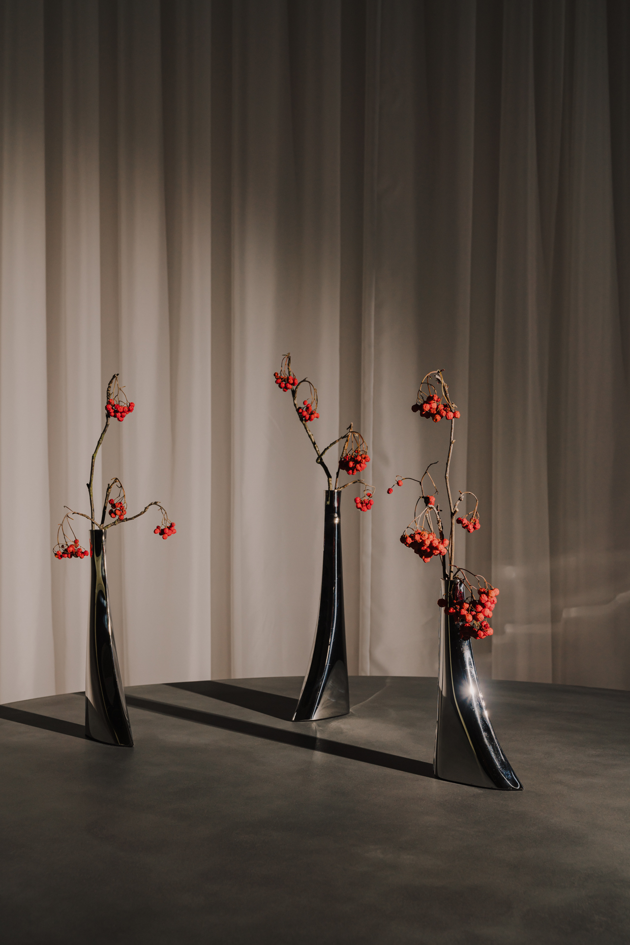 Zieta_LEYKI_inox_polished_Zieta_Collection_photo_by_Zasoby_Studio