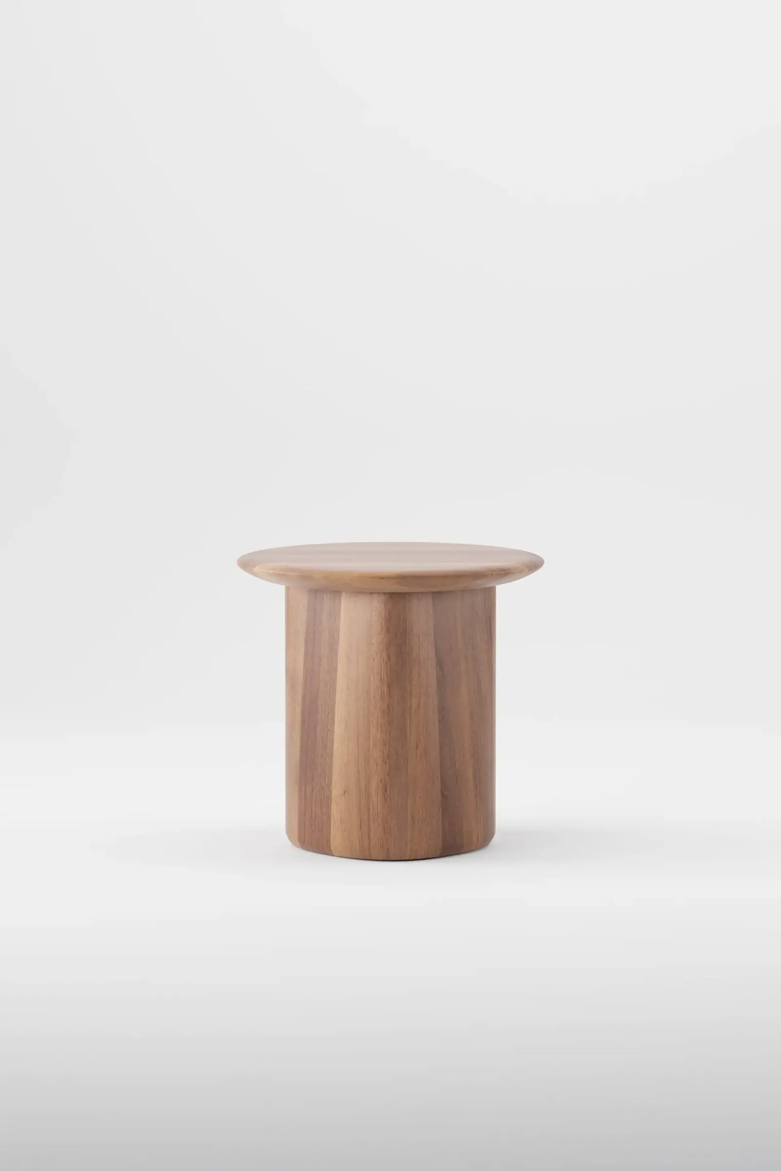 column_round_club_table_gallery_3_d7ccc8ad6a