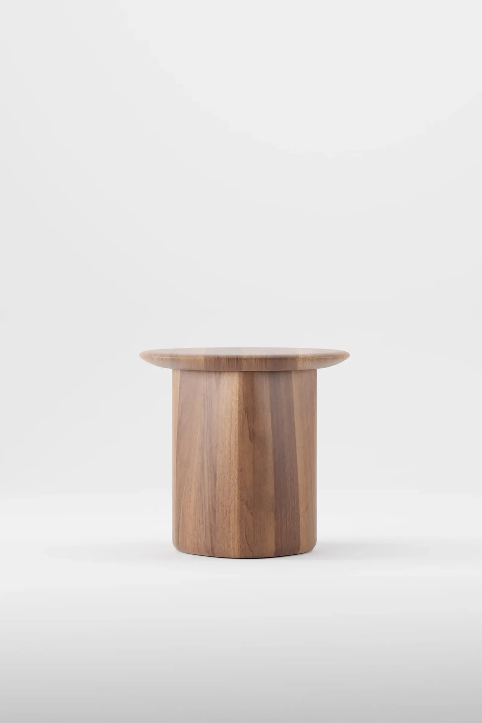 column_round_club_table_gallery_2_827484c043