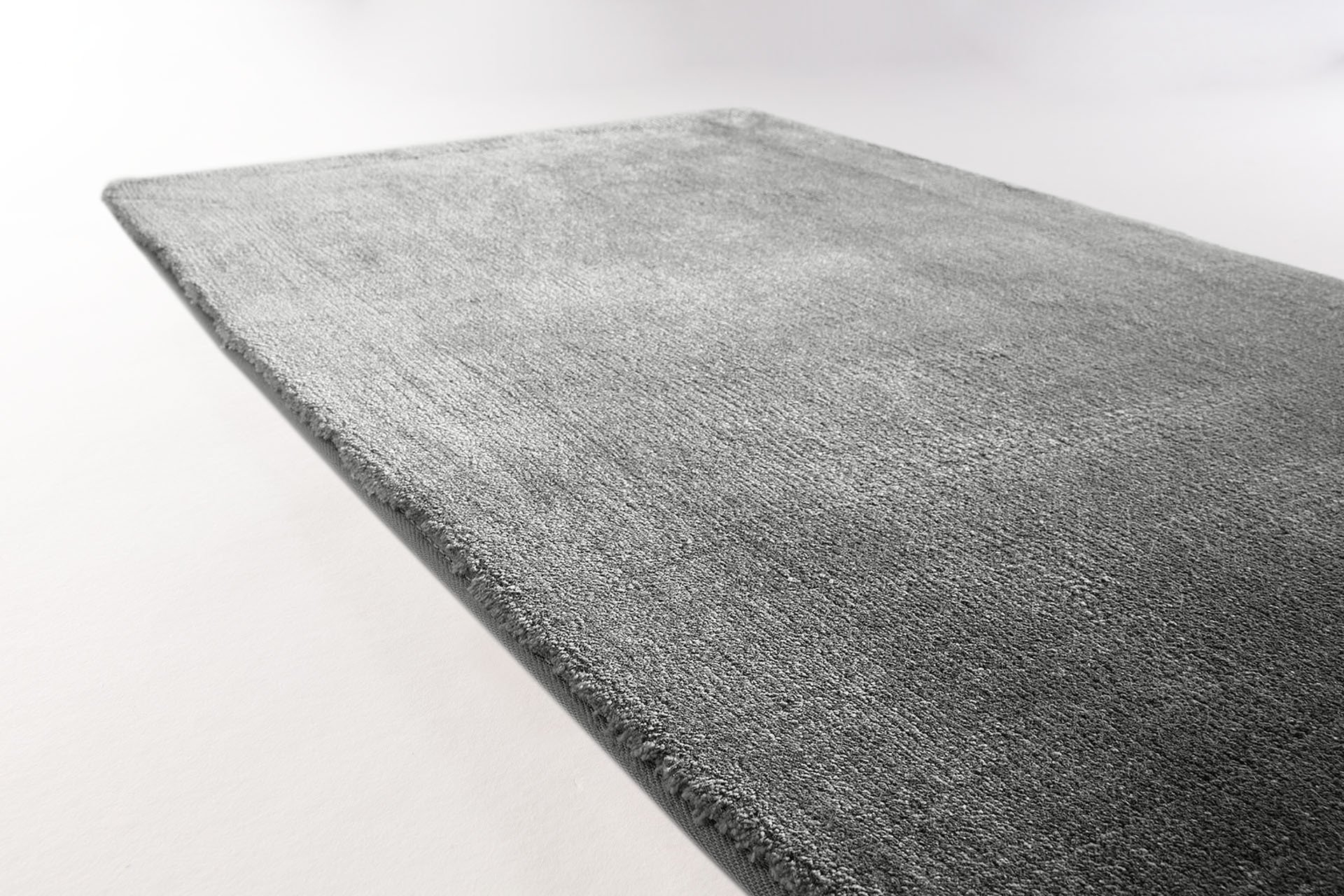 Side view_Club_Bluestone