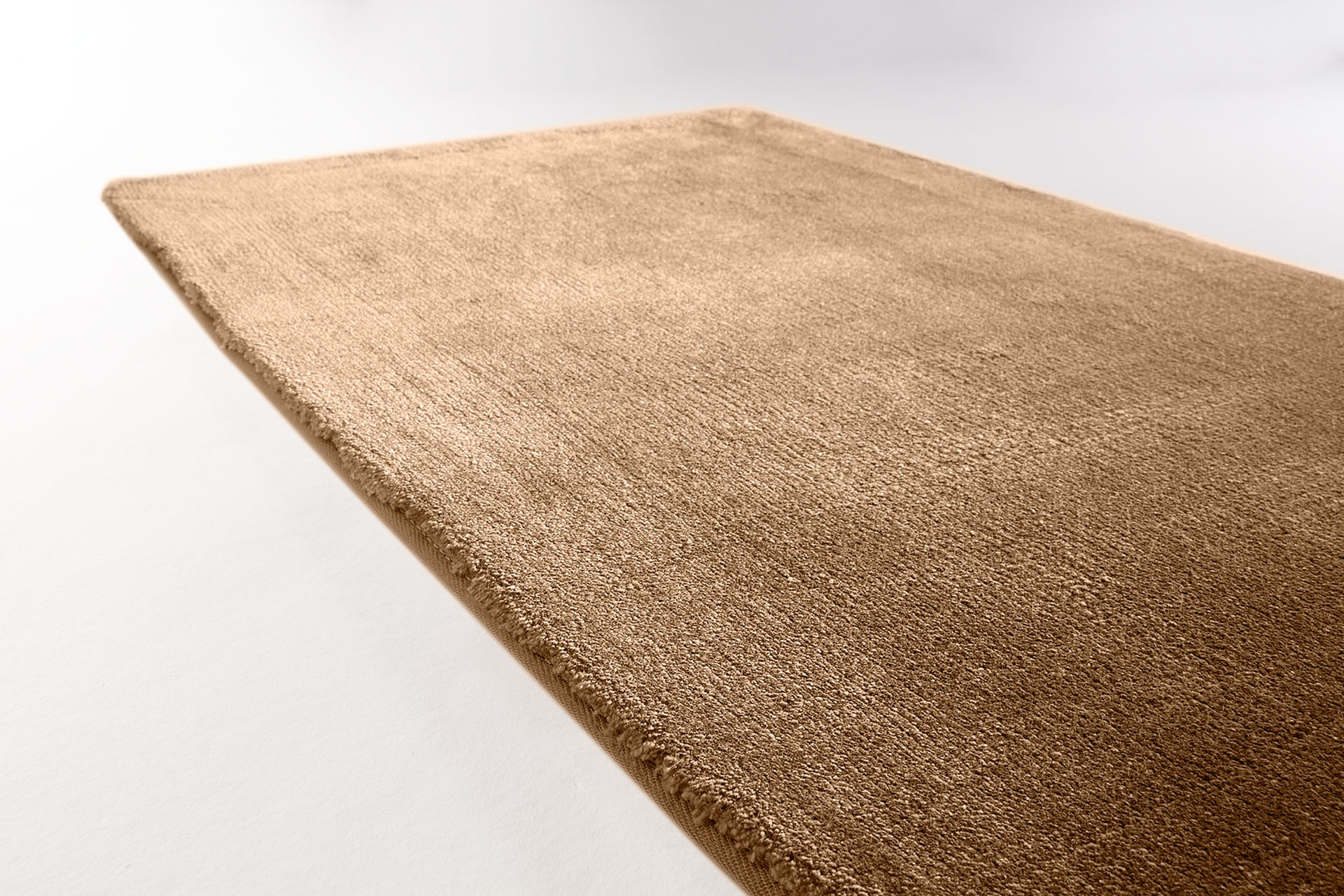 Side view_Club_Camel