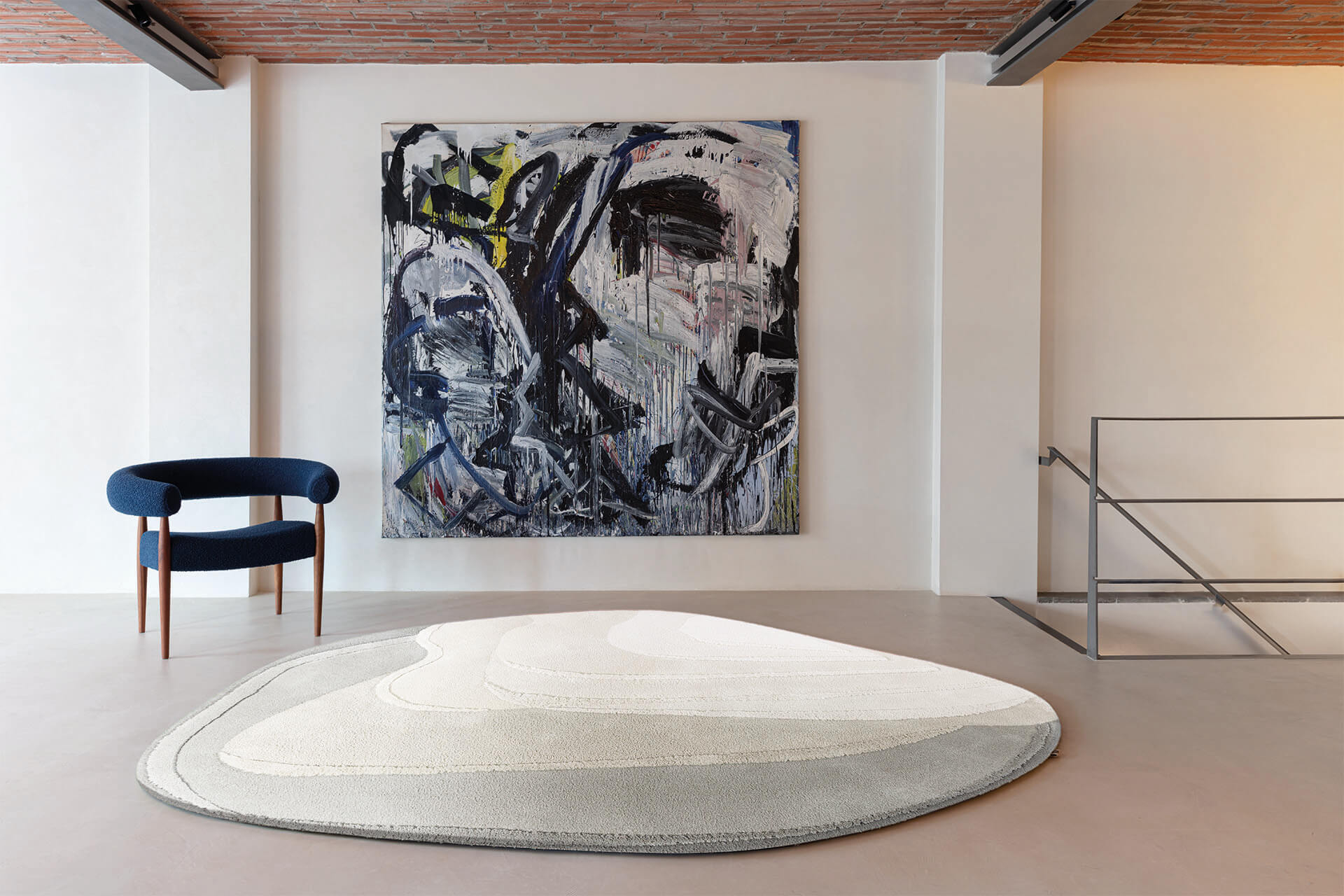 Agate_High_AGH48325_Whisper_Swan_MD