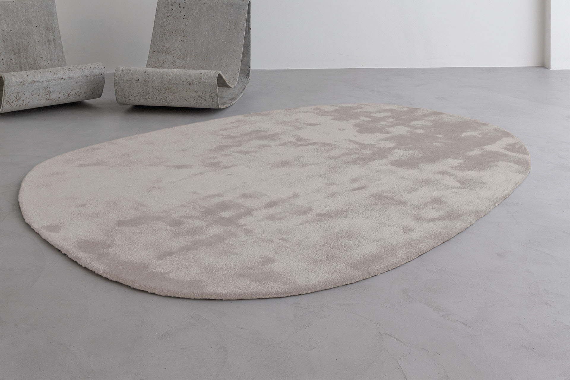 Astral_Low_ARL62936_Silver_Peony_MD