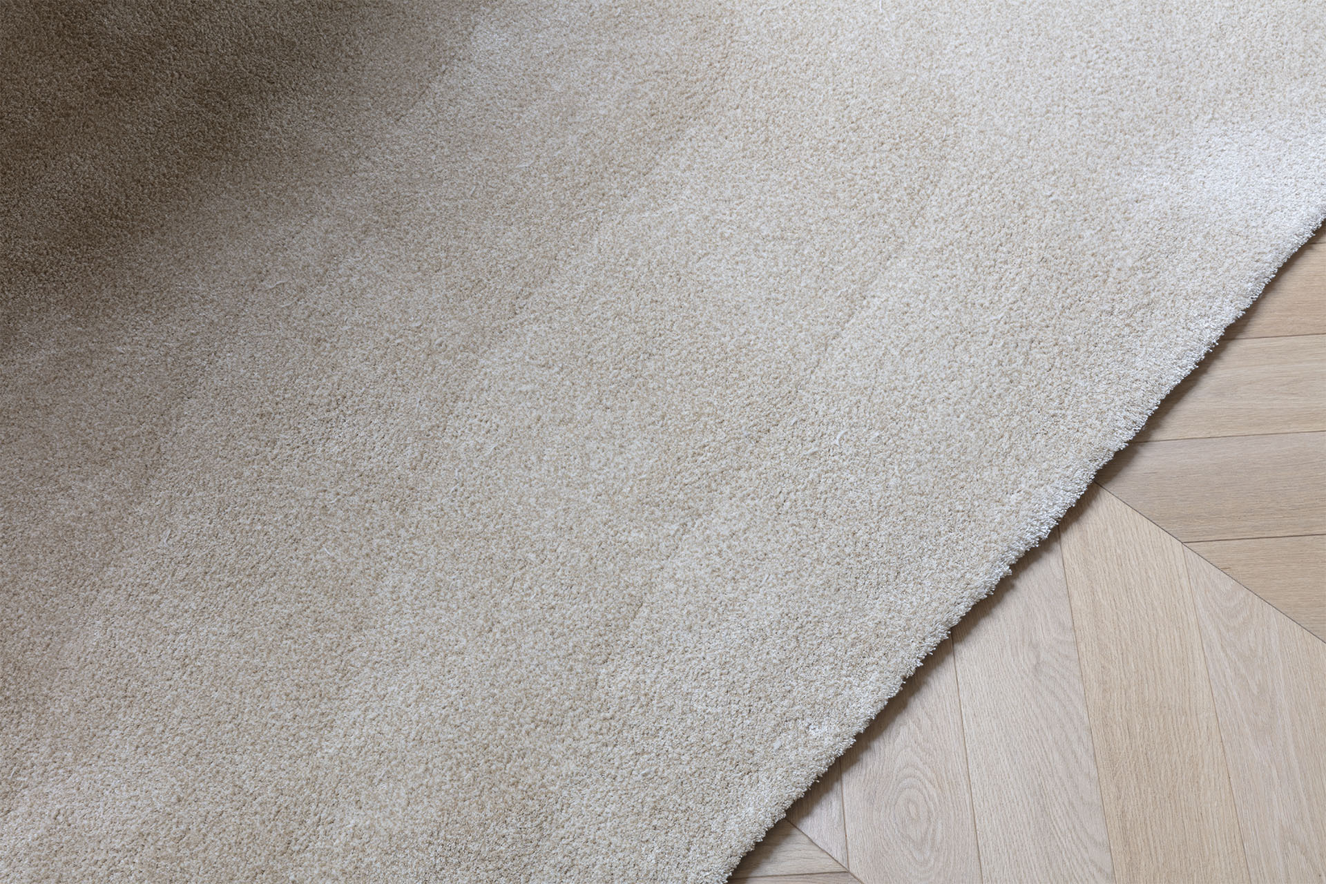 AstralChromatic_AR13758_Coconut_Rectangle_CU_H_2