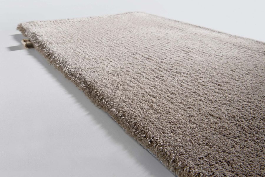 SideView_Linen Luxury_Fossil