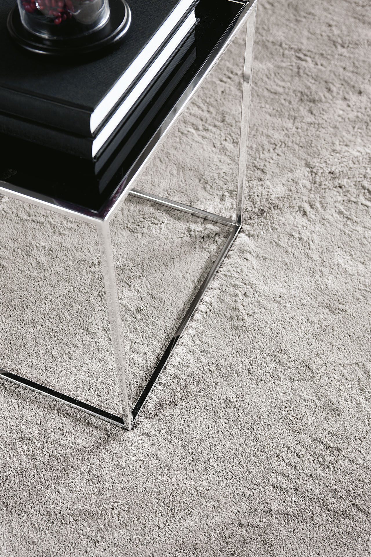 CloseUp_V_Linen Luxury_Light Grey