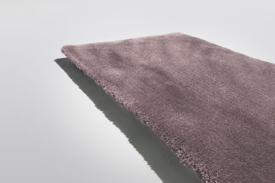 Side View_Queensilk_Whisper Pink_1