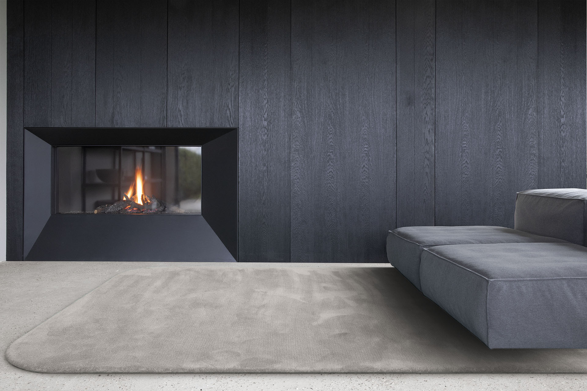 Mood_H_Queensilk_Feather