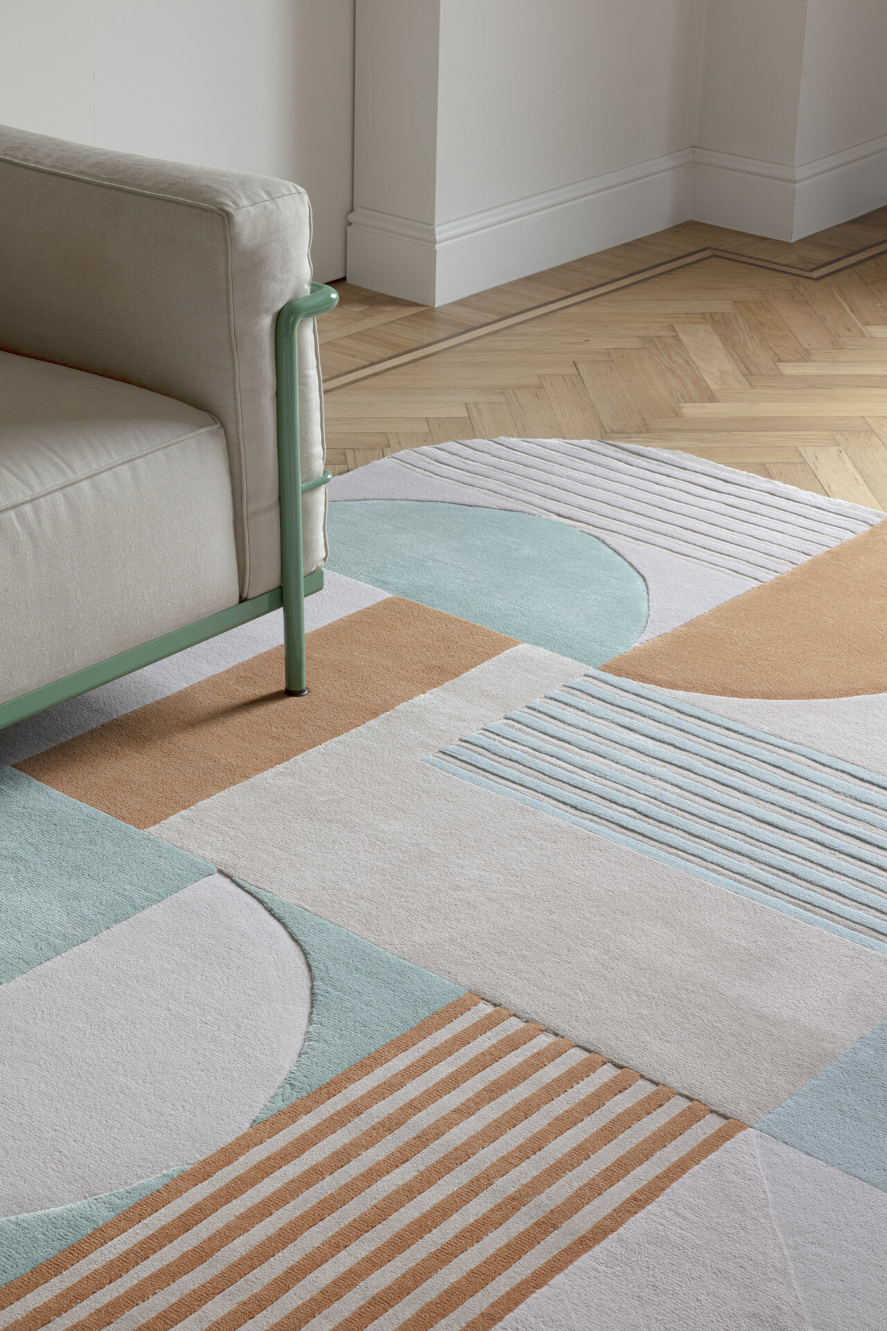 Retro_Chic_RCT15806_Pastel_Stadium_CU