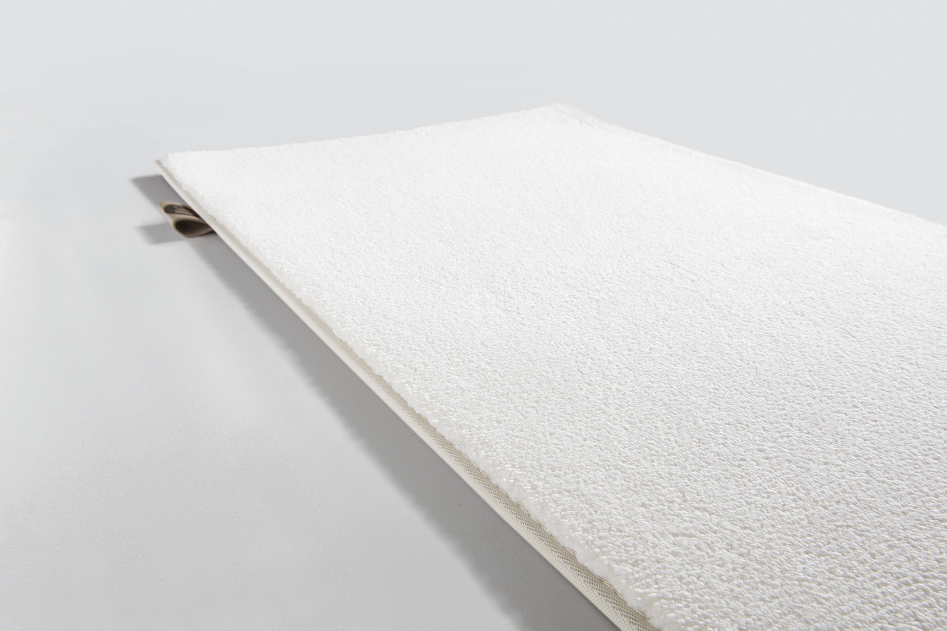 Side View_Space_Snow