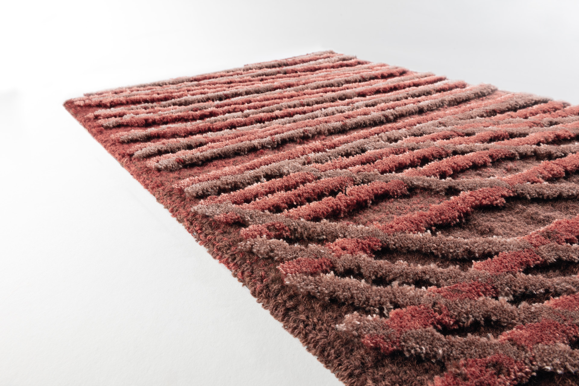 SideView_Spiro_AuburnBrown