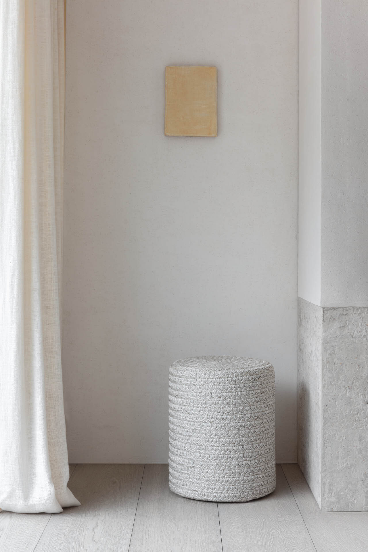 Tambora_Pouf_TAP32057_White_Dew_43x43x48_MD_V