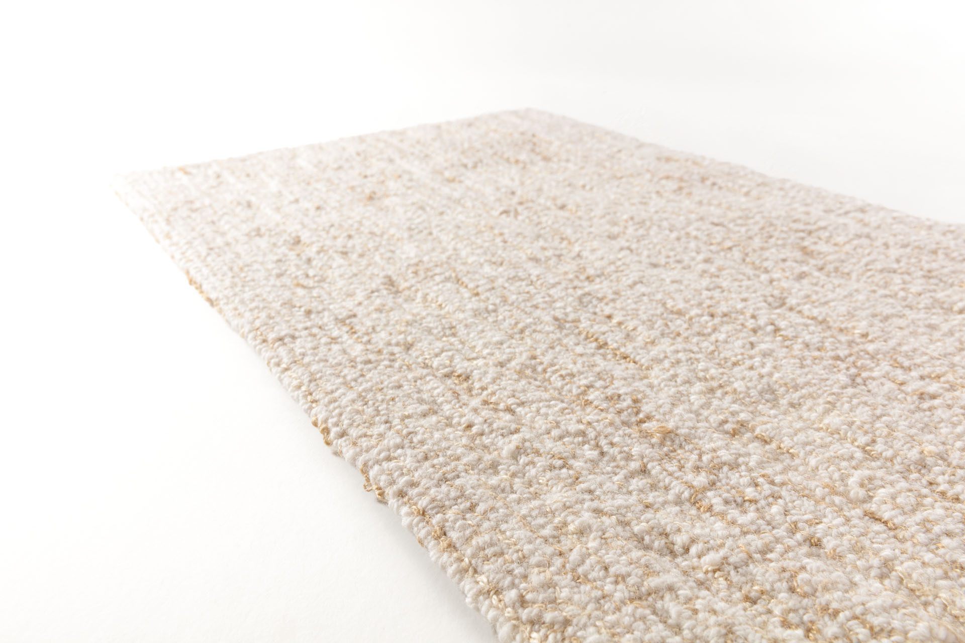 Side view_Tundra_Biscotti