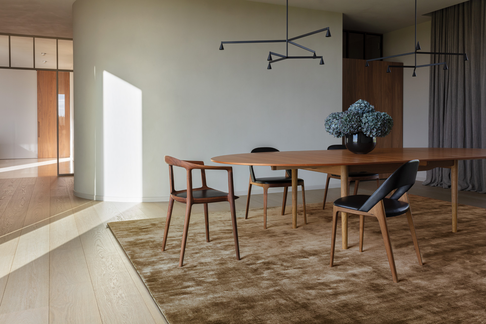 Mood_H_Vintage_Bronze