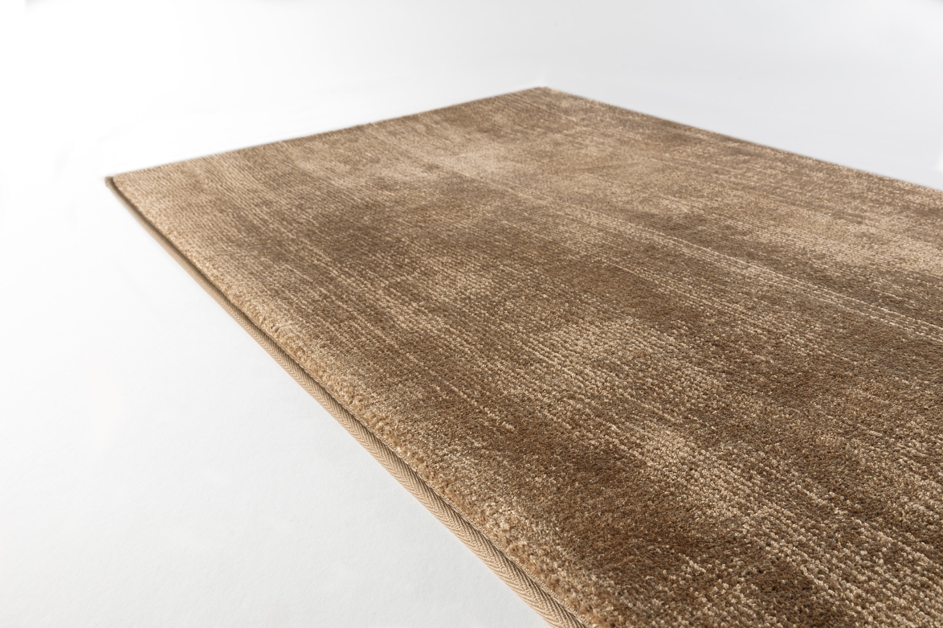 SideView_Vintage_Bronze