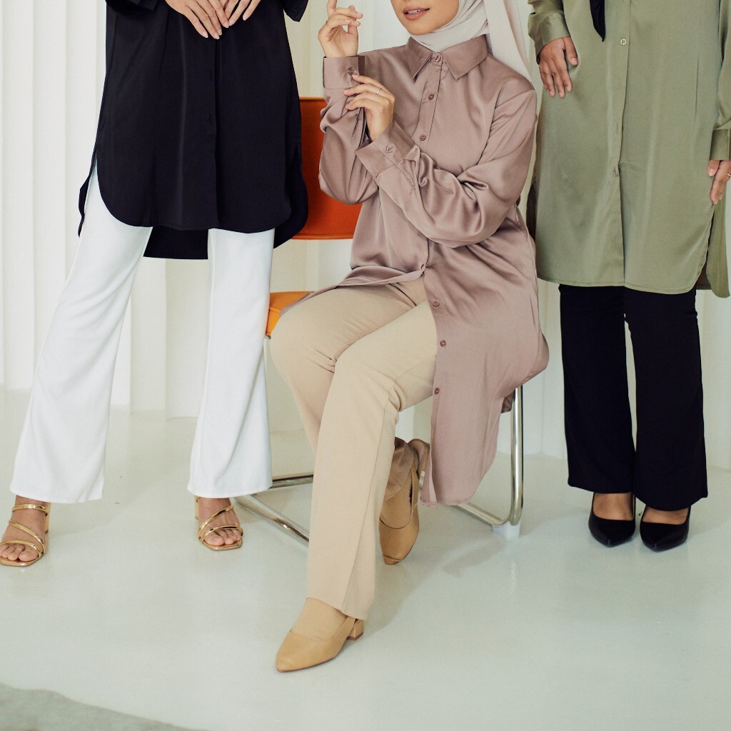 my-11134207-7rasc-m50uxtyrcwa134