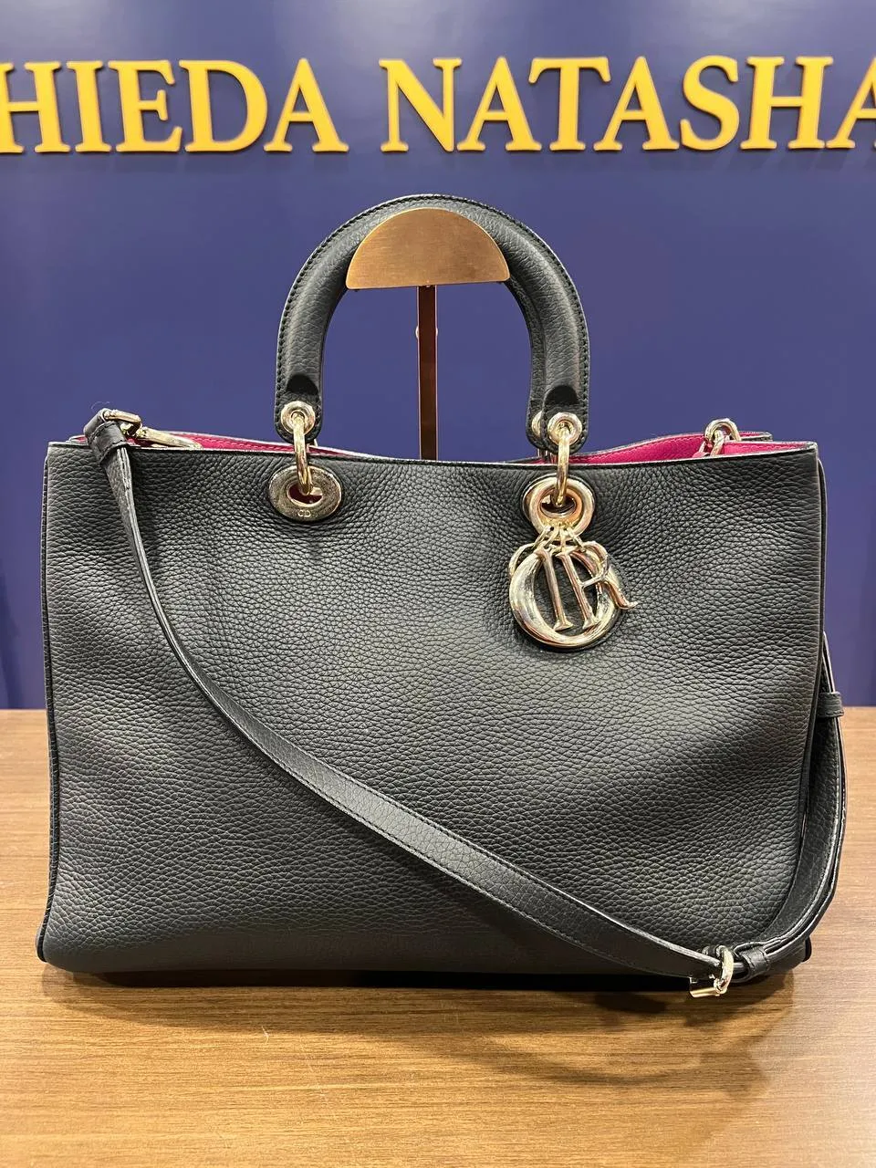 photo_2025-11-16_03-01-48