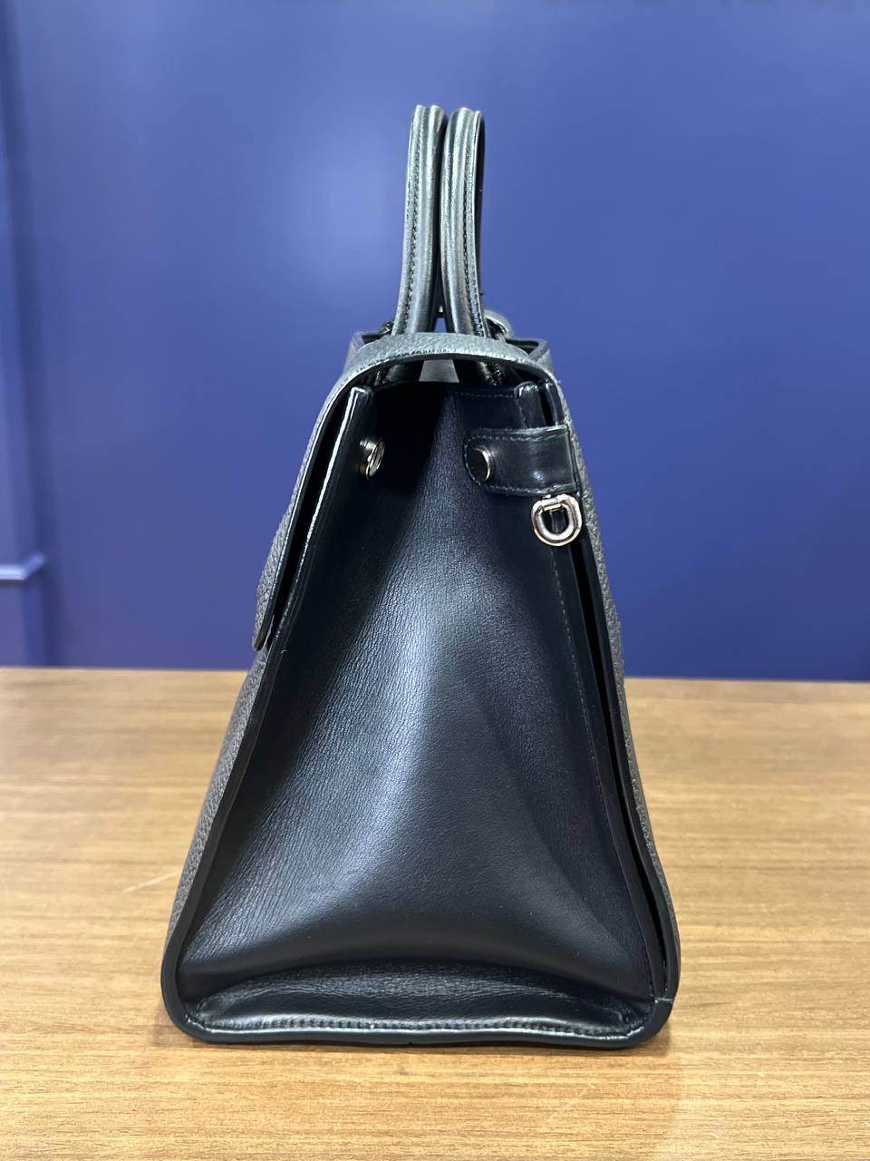 photo_2025-12-22_23-40-58