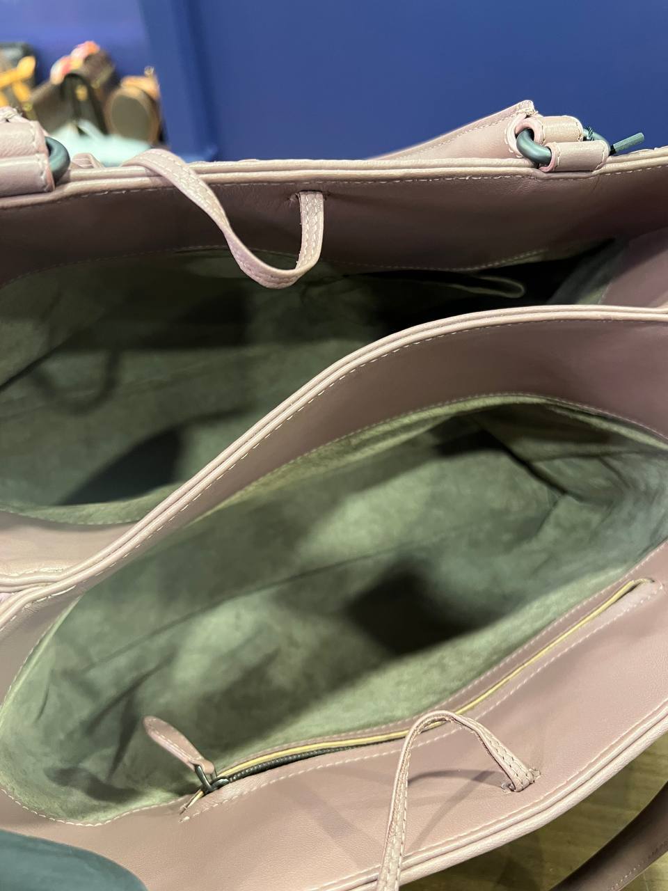 photo_2025-12-23_00-05-10