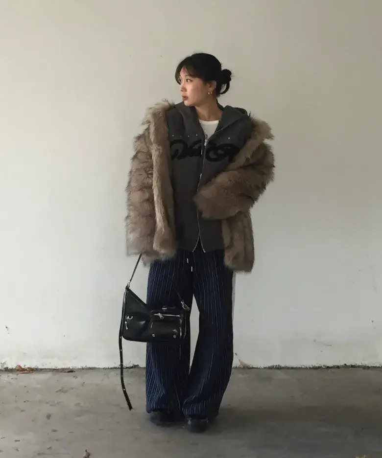 e92d75de7e254df7b7b3a5a116ca0357