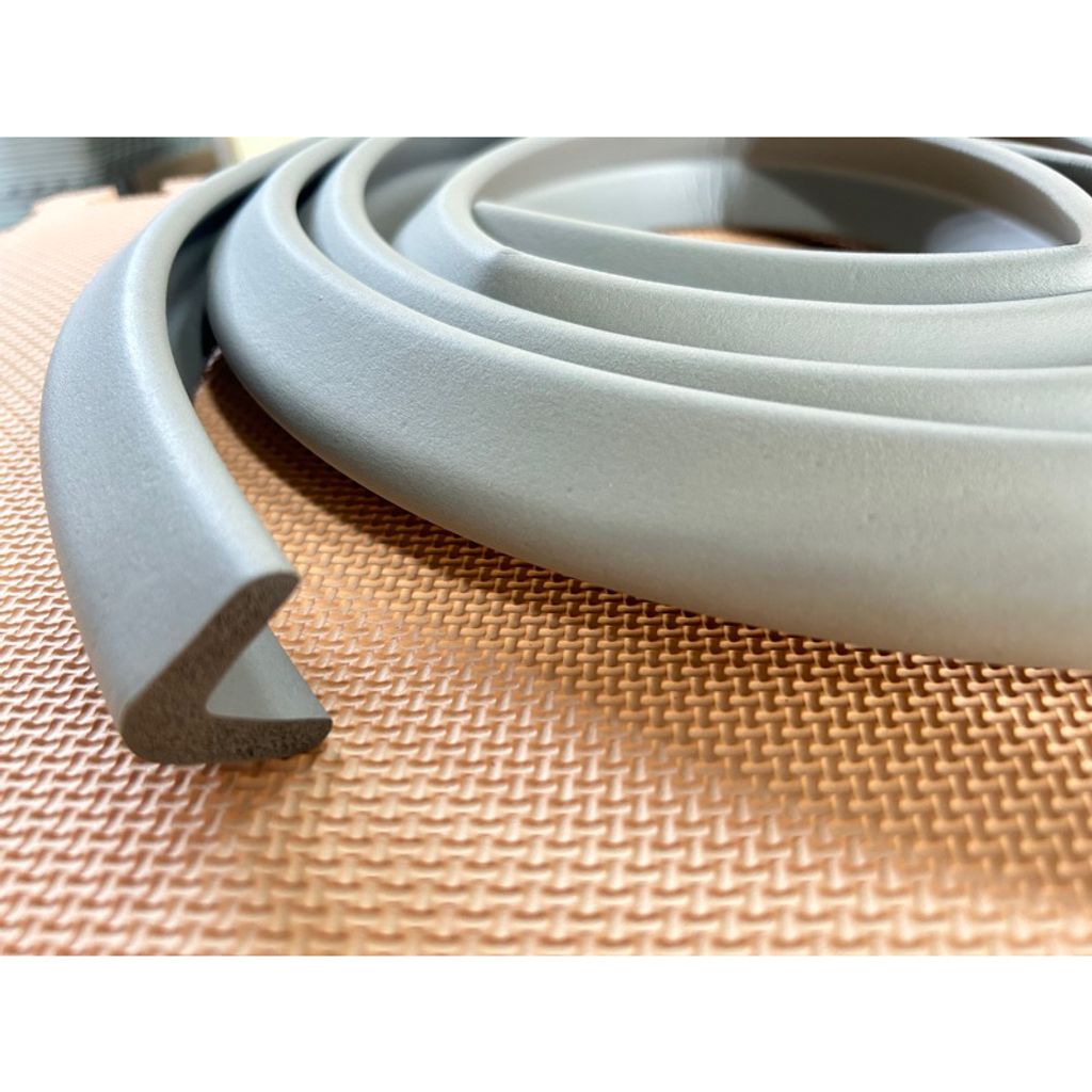 tw-11134207-7quky-lg0hucmleomie2