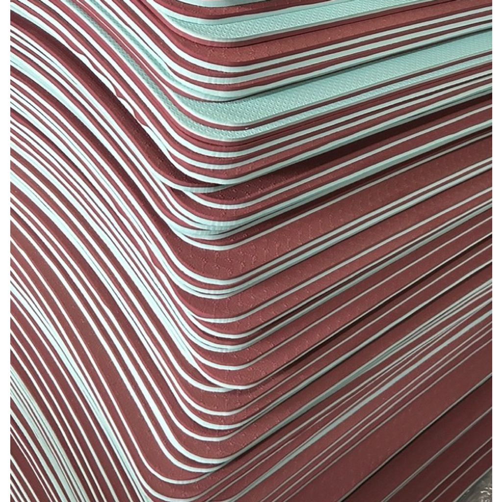 tw-11134207-7rasc-m4moy0az06cd55