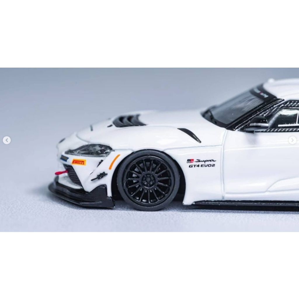 tw-11134207-820l4-mr2weeblwttx84