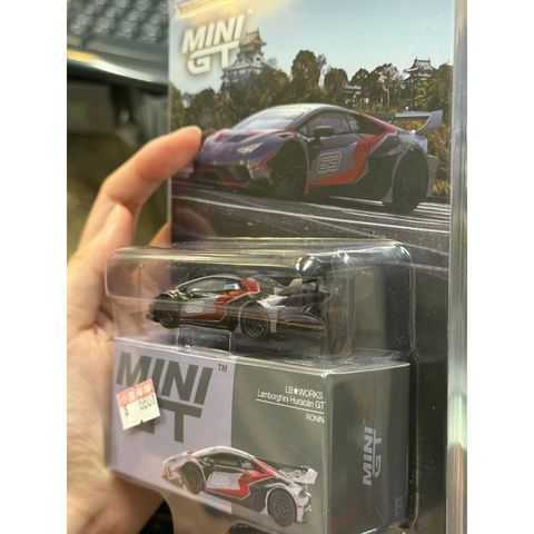 tw-11134207-820lg-mq7ilin9v85d74